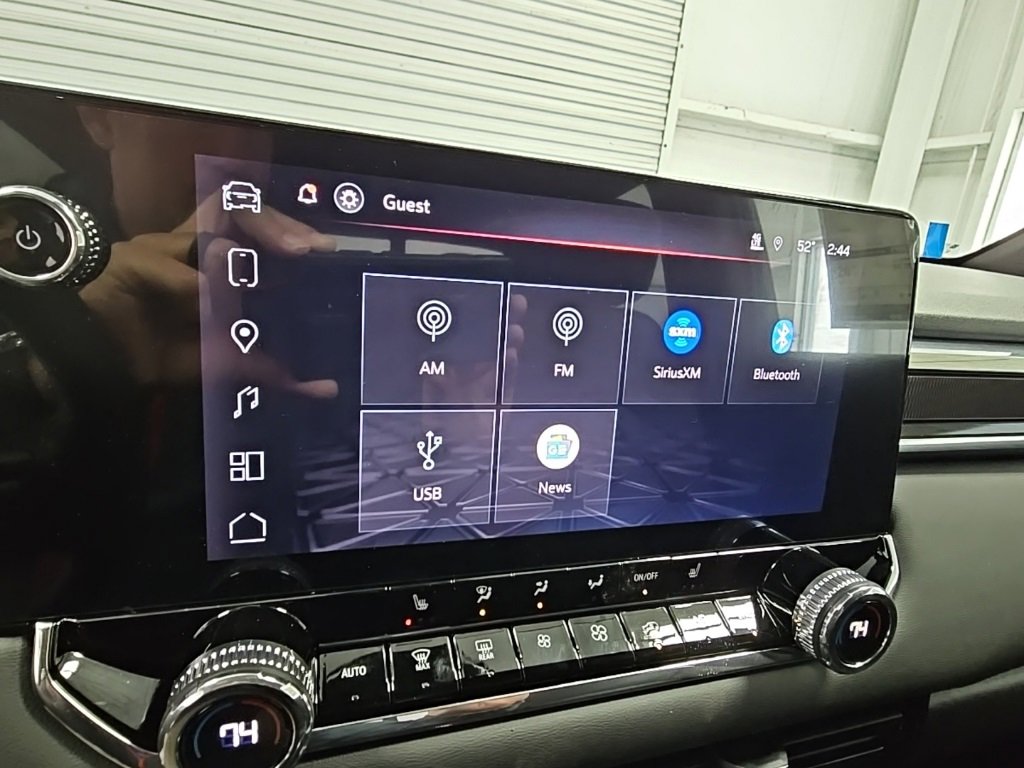 New 2026 GMC Canyon Elevation w/ Convenience Package image 15