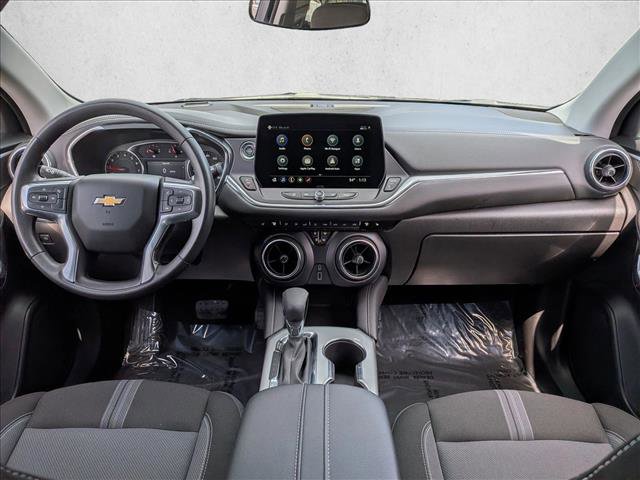 Used 2025 Chevrolet Blazer LT image 17