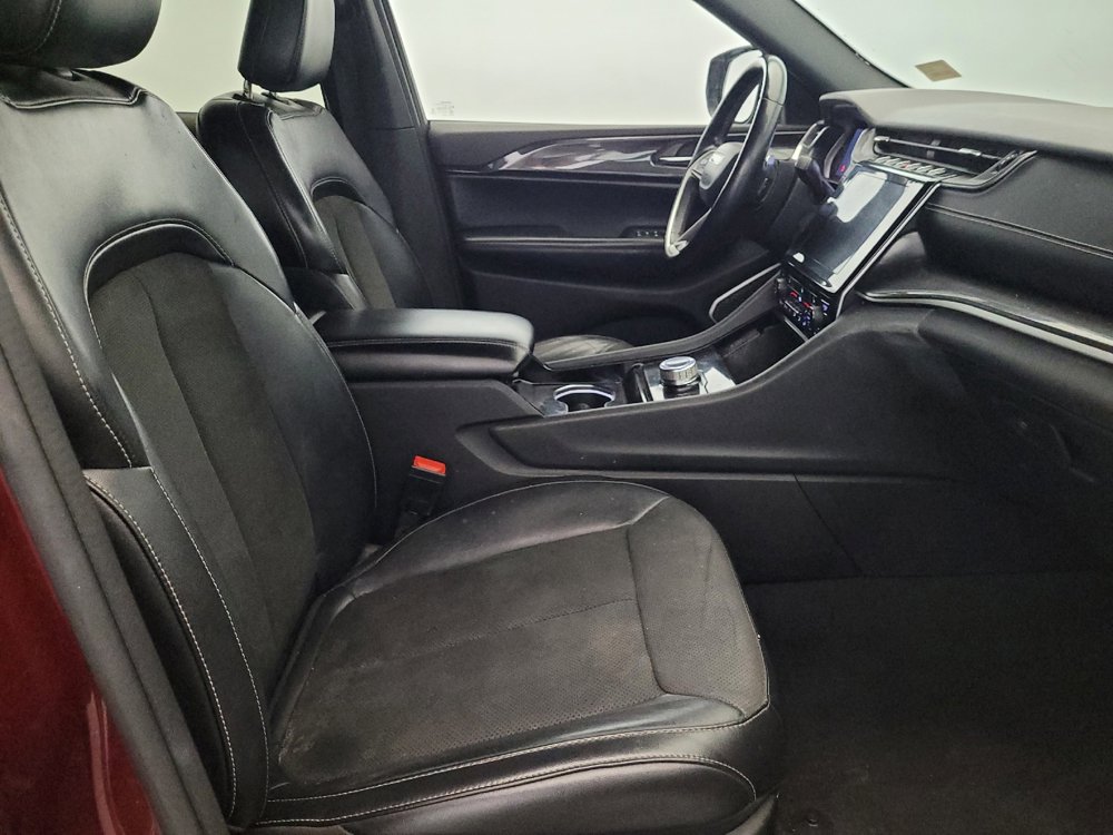 Used 2022 Jeep Grand Cherokee L Laredo AWD/4WD image 21