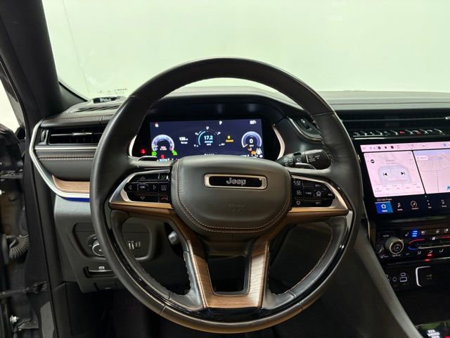 Used 2022 Jeep Grand Cherokee L Summit w/ Advanced Protech Group IV image 15