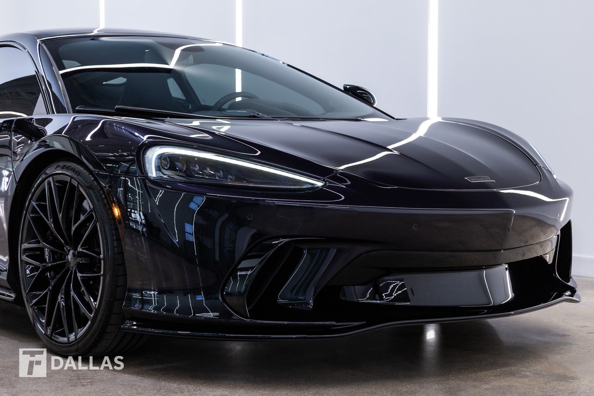 Used 2025 McLaren GTS RWD image 22