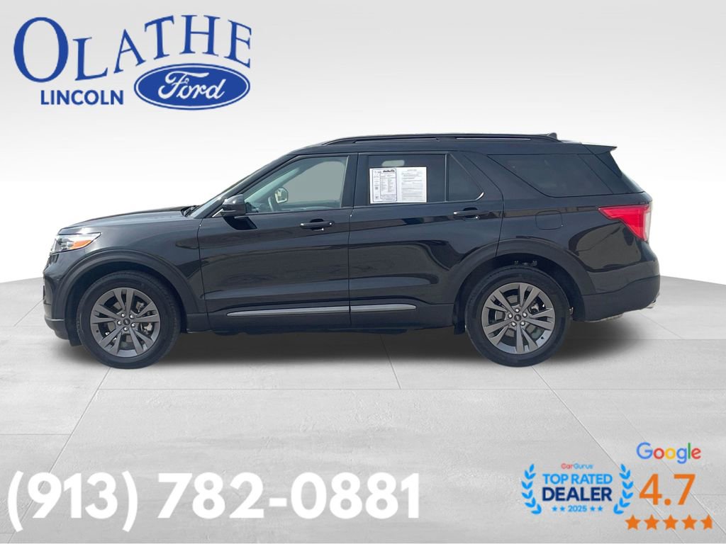 Used 2023 Ford Explorer XLT w/ Equipment Group 202A image 2