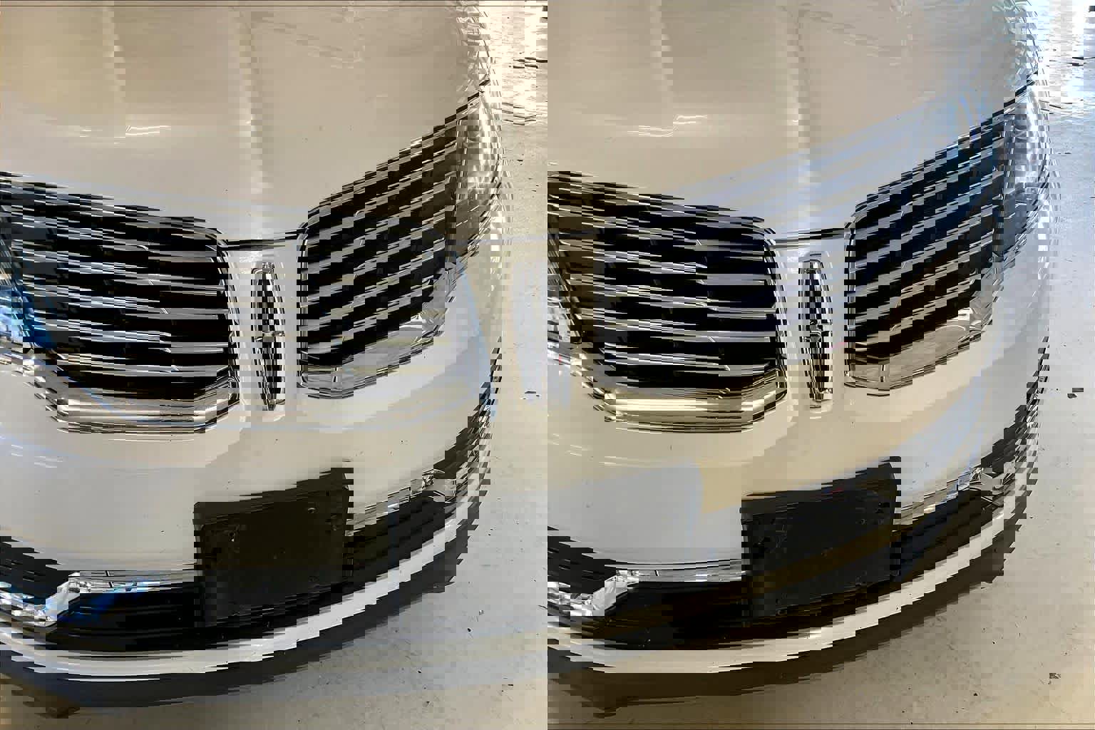 Used 2016 Lincoln MKX Reserve w/ Climate Package image 30