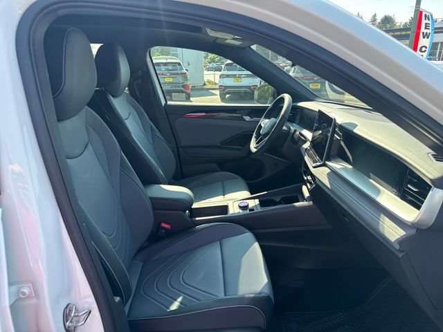 New 2026 Volkswagen Tiguan SE R-Line AWD/4WD image 10