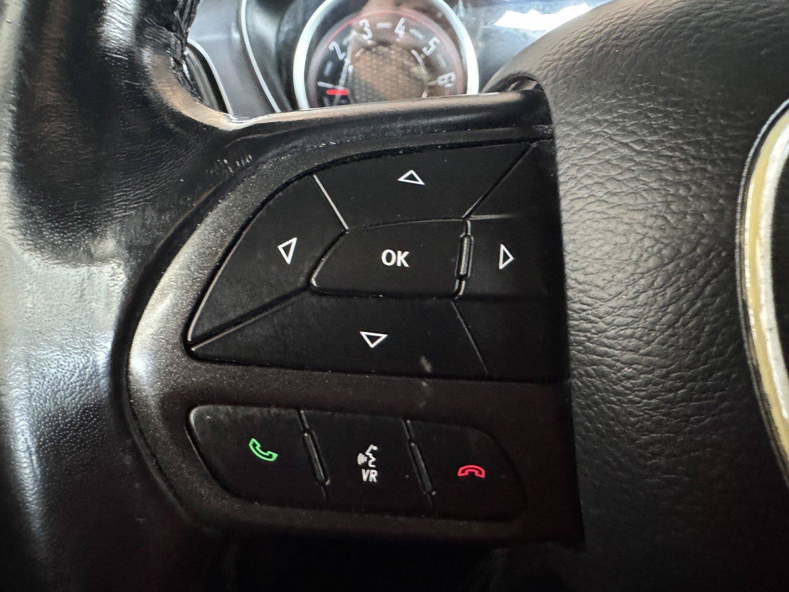 Used 2020 Dodge Challenger SXT RWD image 22