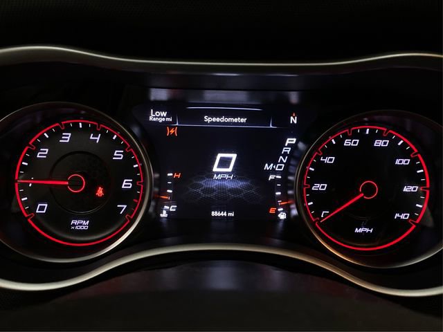 Used 2017 Dodge Charger SXT w/ AWD Plus Group image 21