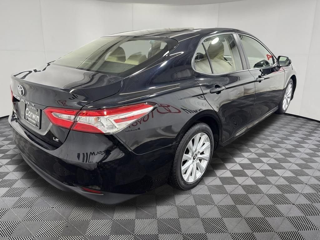 Used 2018 Toyota Camry LE w/ Convenience Package FWD image 7
