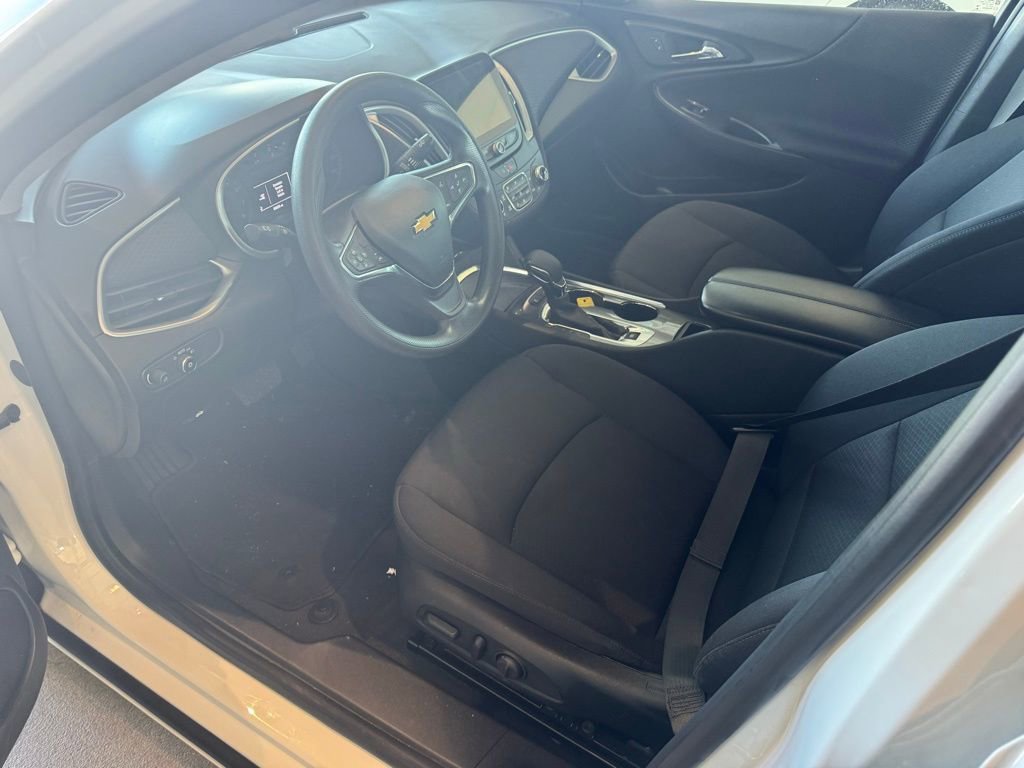 Used 2024 Chevrolet Malibu LT image 5