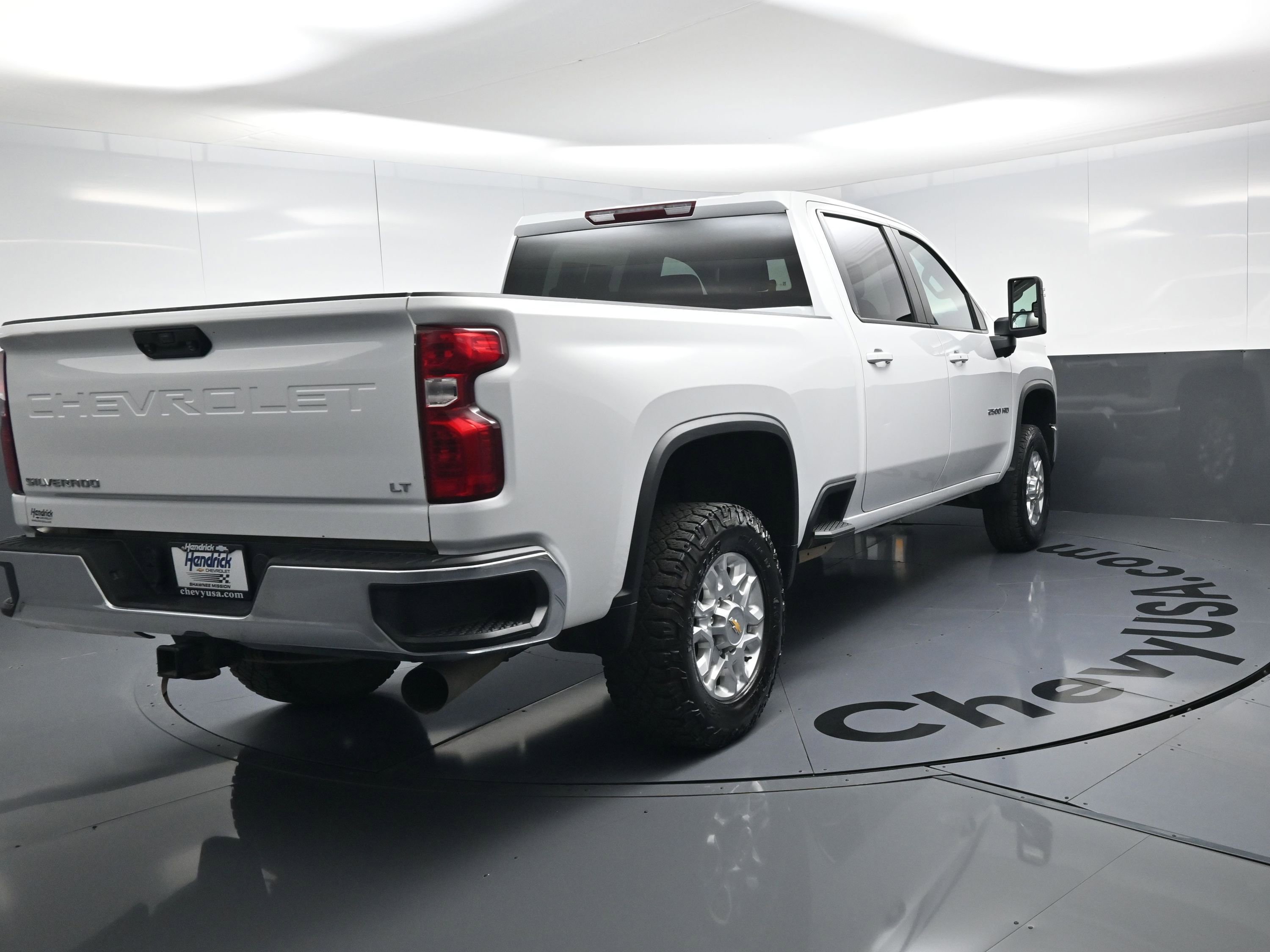 Used 2024 Chevrolet Silverado 2500 LT image 9