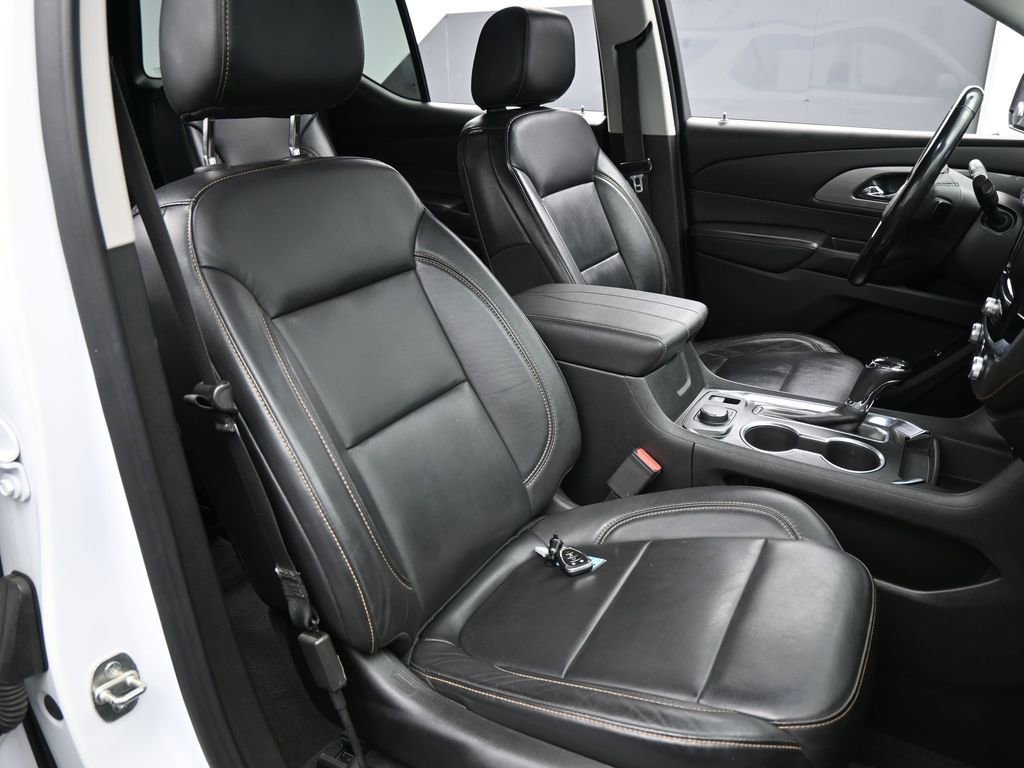 Used 2019 Chevrolet Traverse RS image 47