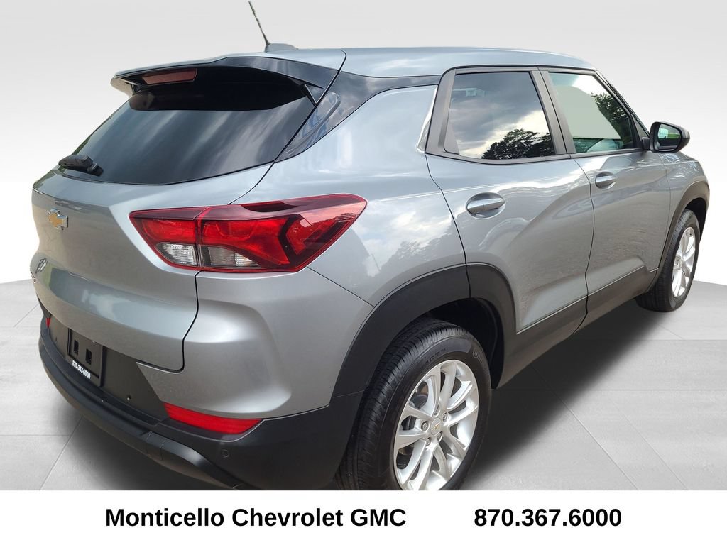 Used 2025 Chevrolet TrailBlazer LS w/ LS Convenience Package FWD image 8