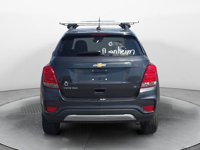 Used 2017 Chevrolet Trax LT w/ LT Convenience Package AWD/4WD image 4