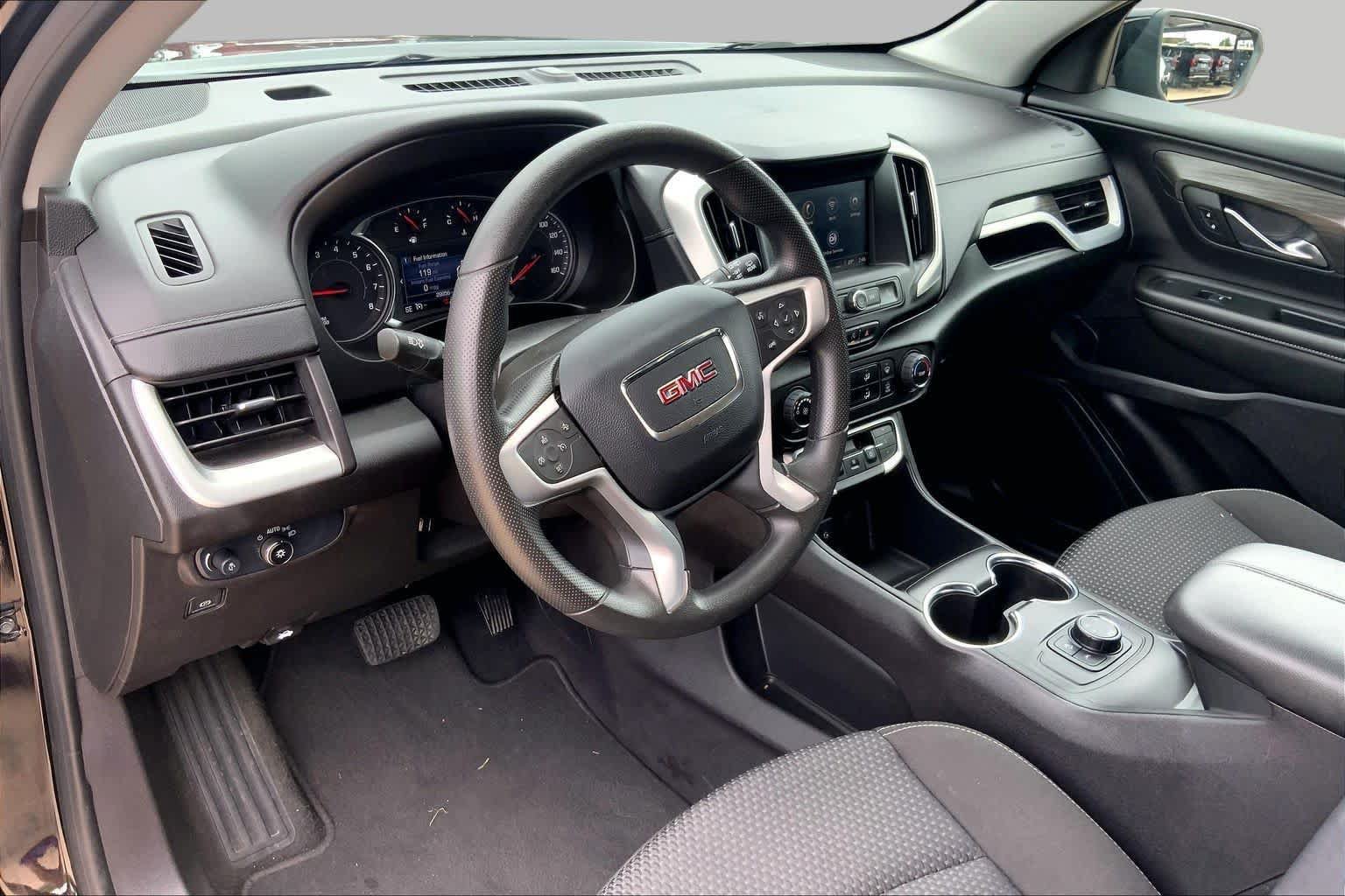Certified 2024 GMC Terrain SLE AWD/4WD image 17