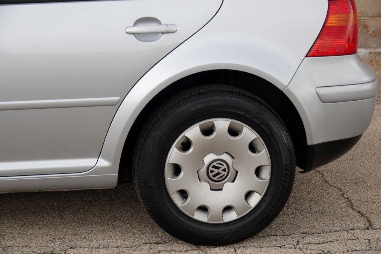 Used 2005 Volkswagen Golf GL image 14
