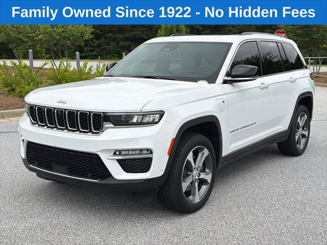 Certified 2022 Jeep Grand Cherokee Limited 4xe w/ Luxury Tech Group II AWD/4WD image 3