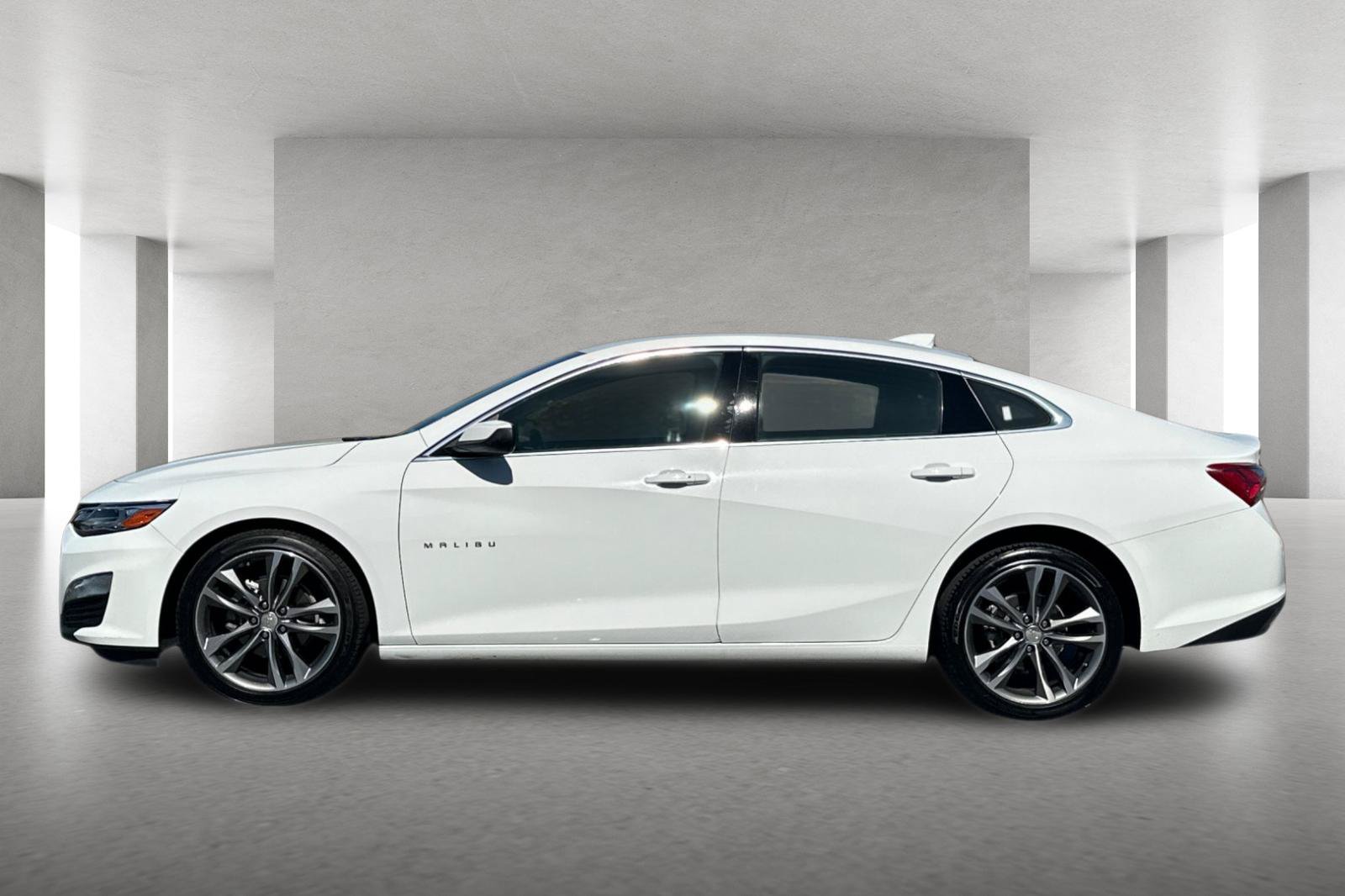 Used 2024 Chevrolet Malibu LT FWD image 7