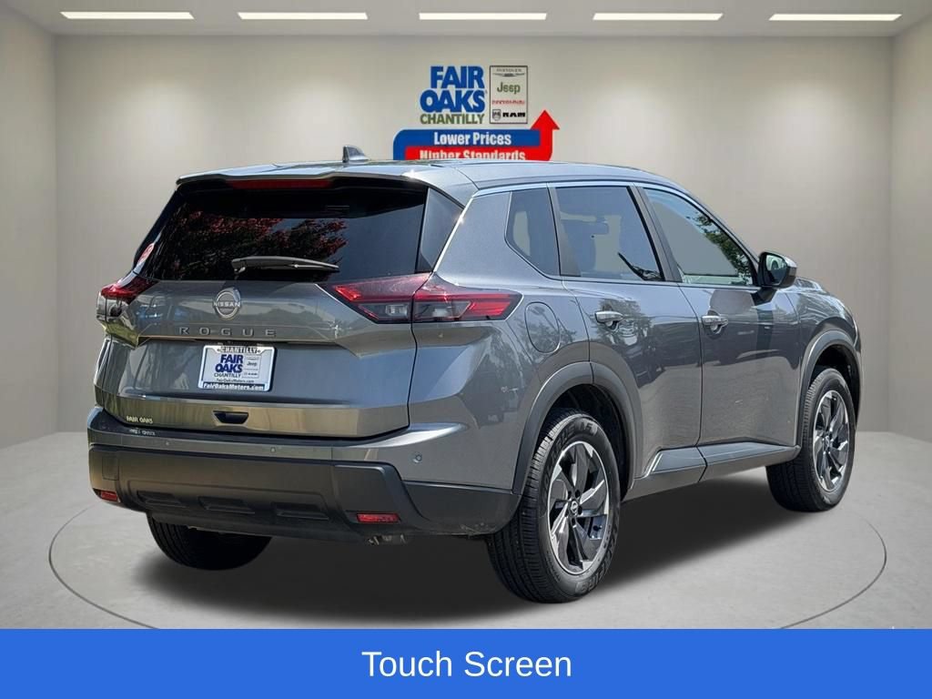 Used 2025 Nissan Rogue SV FWD image 8
