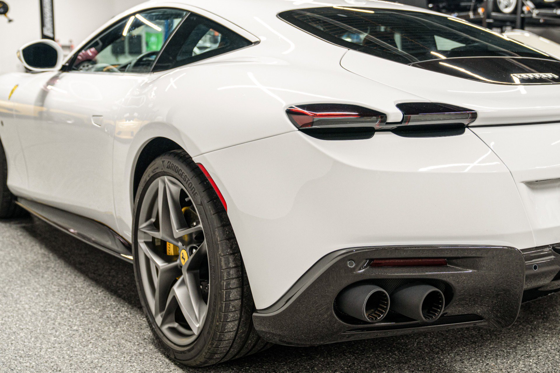 Used 2022 Ferrari Roma image 32