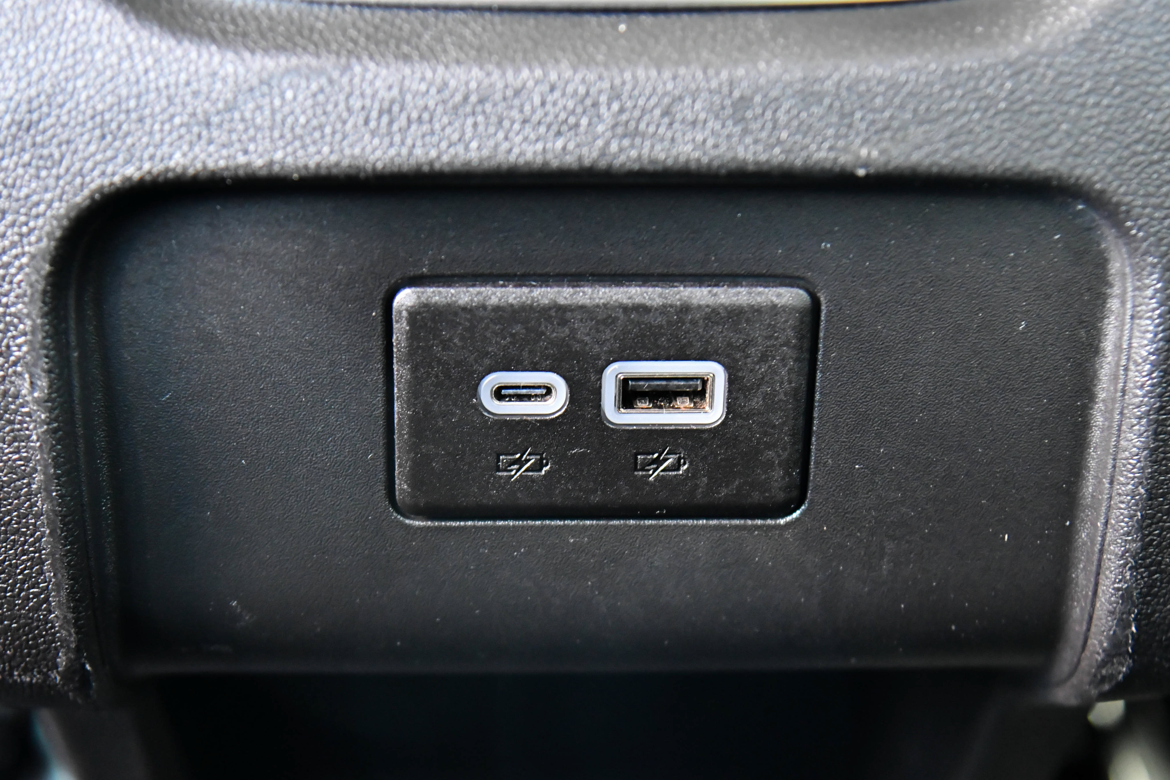 Used 2025 Chevrolet Blazer LT FWD image 37