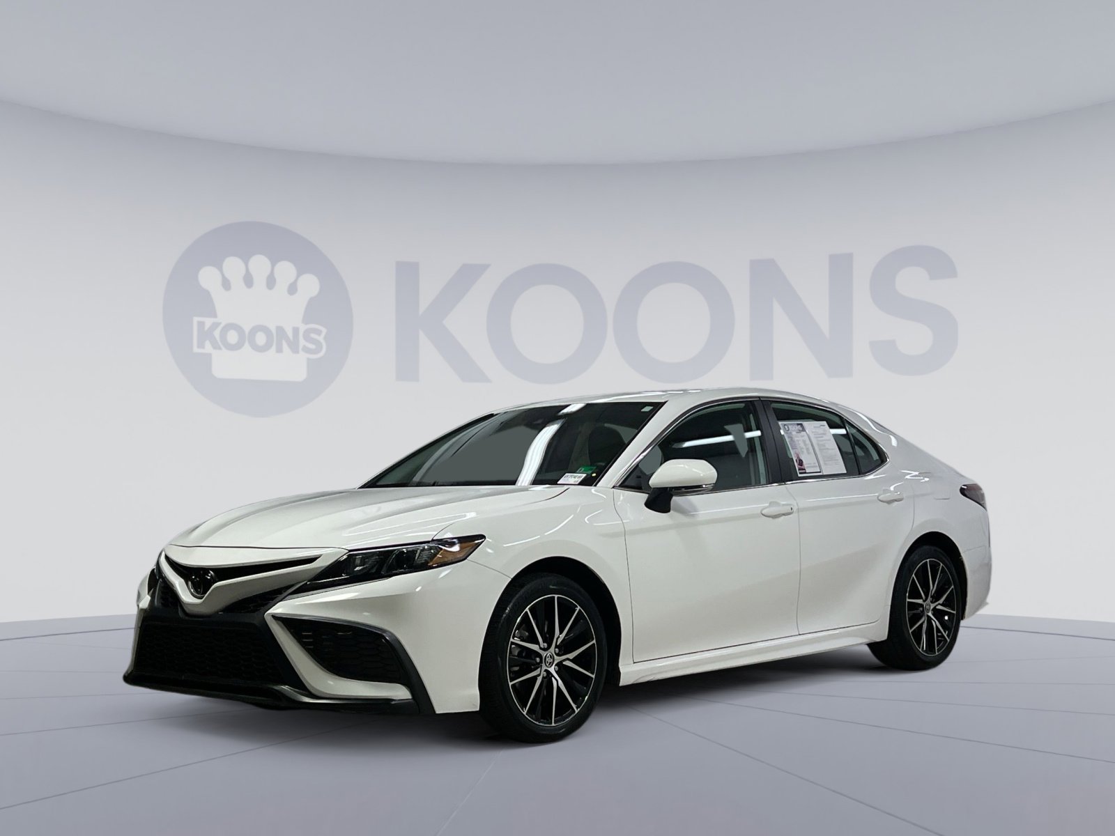 Used 2024 Toyota Camry SE
