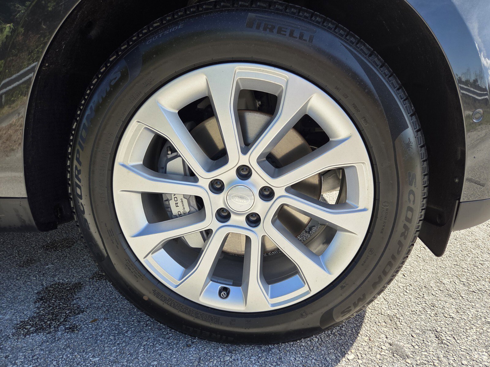 New 2025 Land Rover Range Rover Sport SE image 9