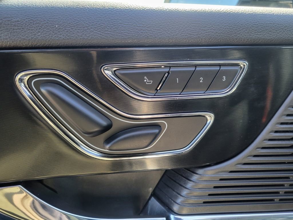 Used 2022 Lincoln Corsair AWD w/ Equipment Group 101A image 16