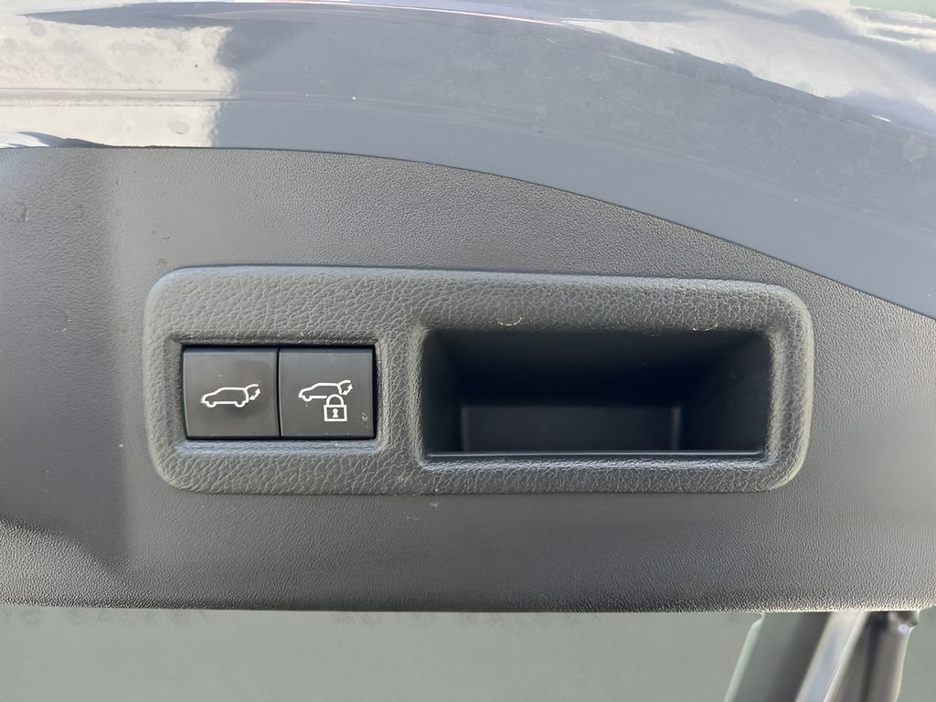 Used 2023 Subaru Solterra Touring image 29