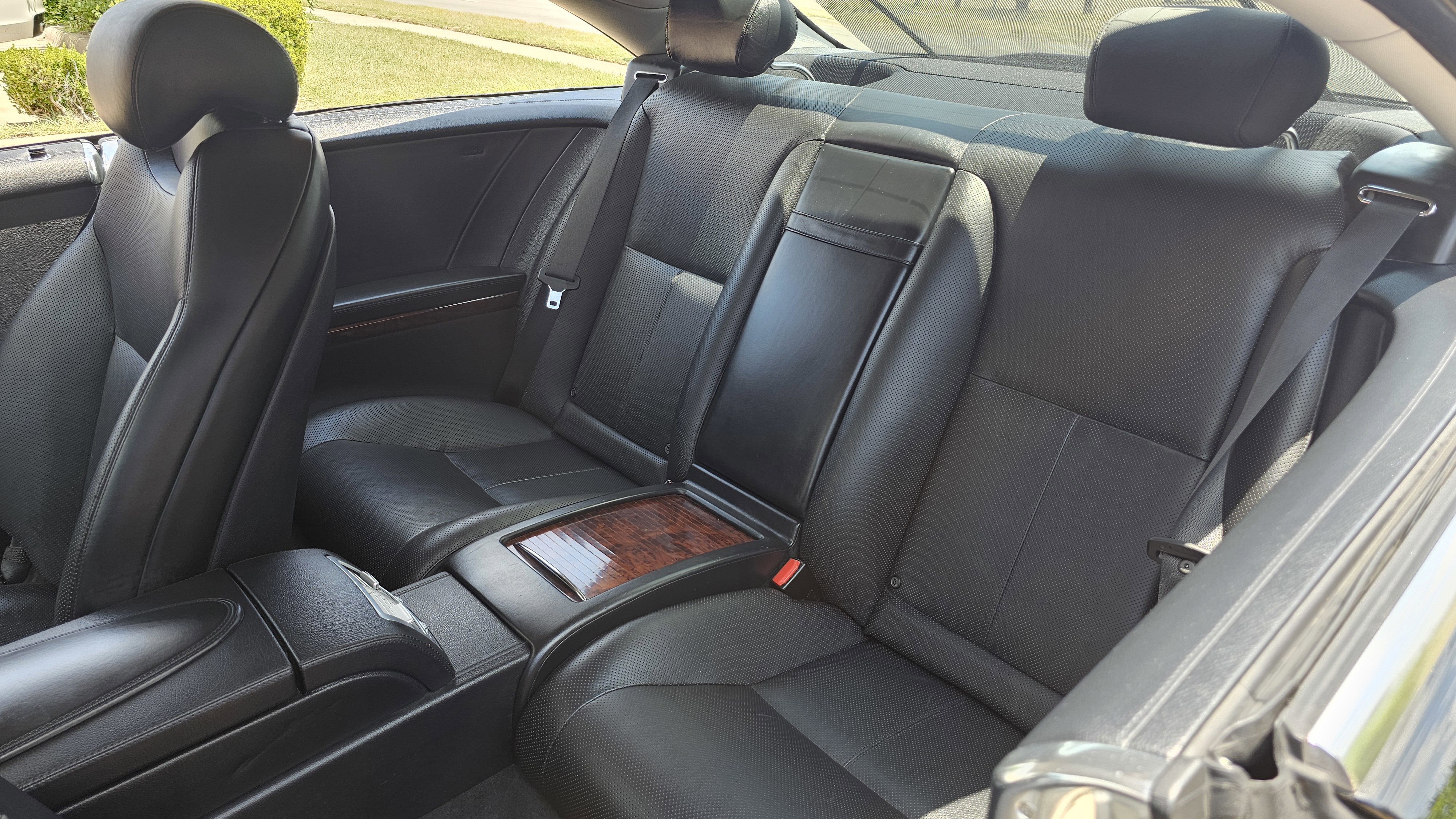 Used 2012 Mercedes-Benz CL 550 4MATIC w/ Sport Pkg image 22