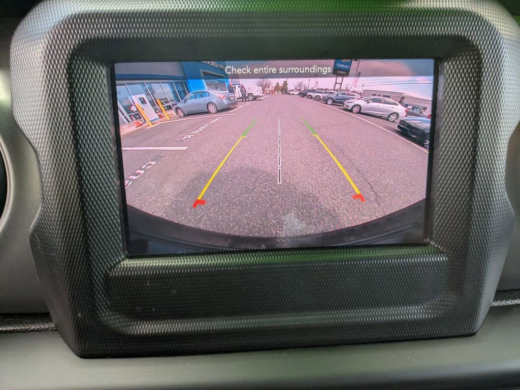 Used 2022 Jeep Wrangler Unlimited Sport image 17