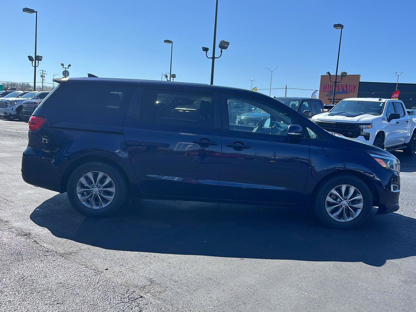 Used 2019 Kia Sedona LX FWD image 6
