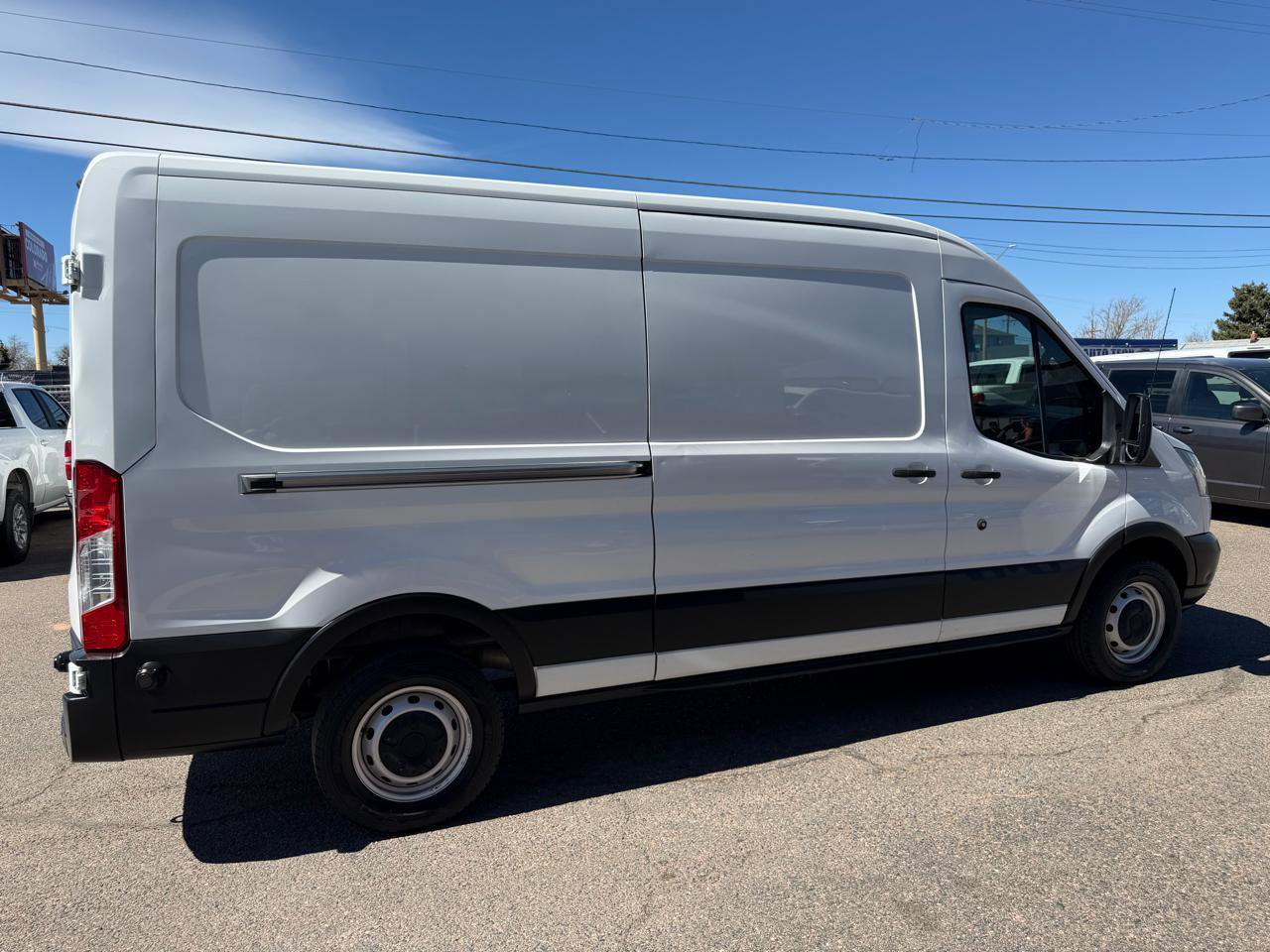 Used 2019 Ford Transit 250 148 Medium Roof image 10