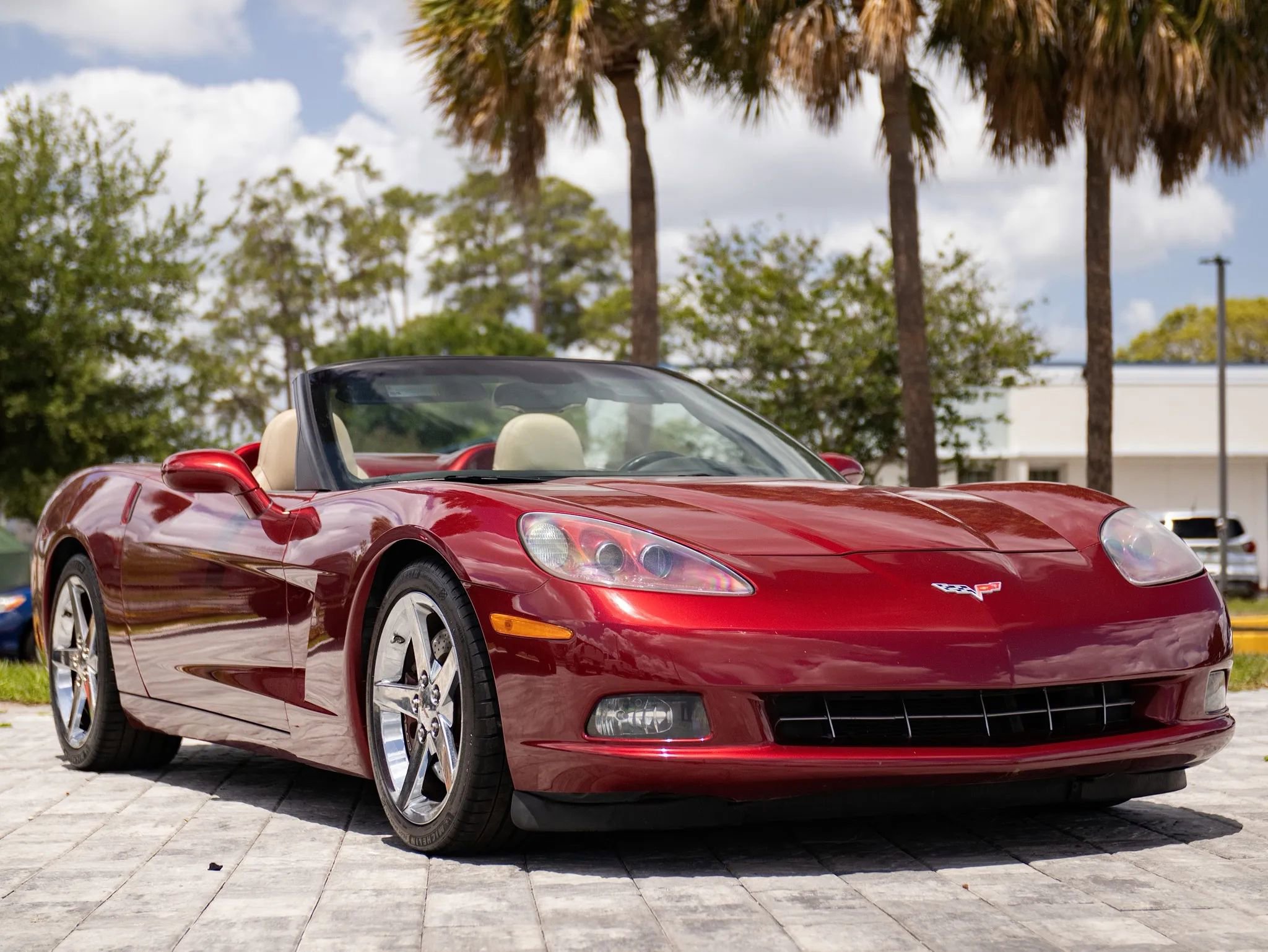 Used 2006 Chevrolet Corvette Convertible w/ Preferred Equipment Group RWD image 2