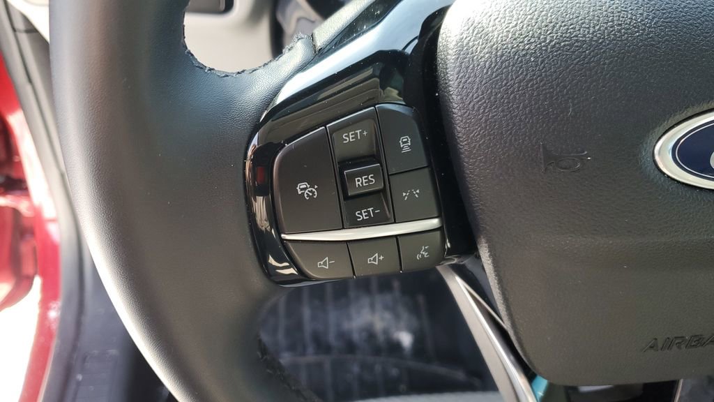 Used 2023 Ford Escape SE image 11