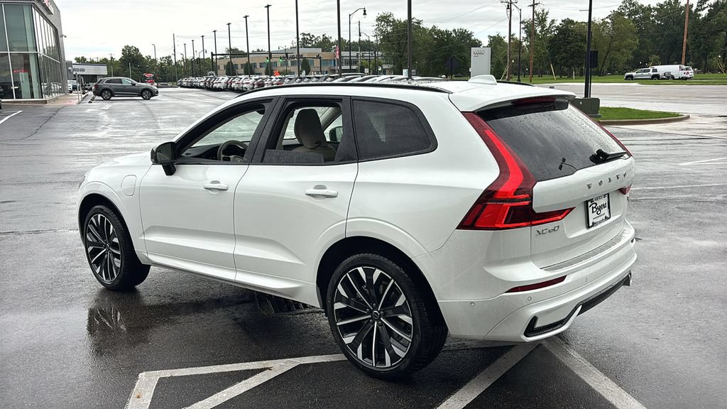New 2026 Volvo XC60 T8 Ultra w/ Protection Package Premier AWD/4WD image 3