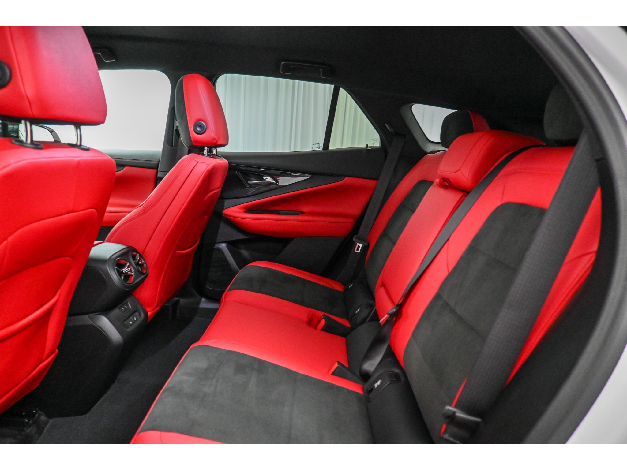 Used 2024 Chevrolet Blazer EV RS AWD/4WD image 20