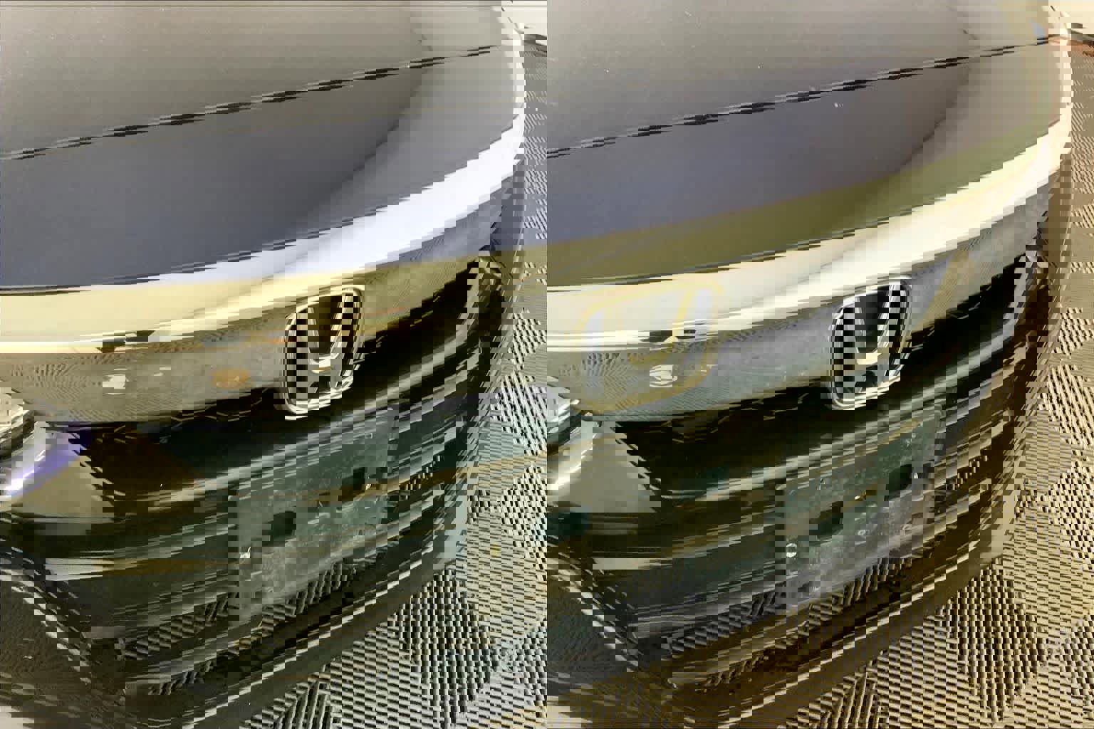 Used 2018 Honda Accord EX image 32