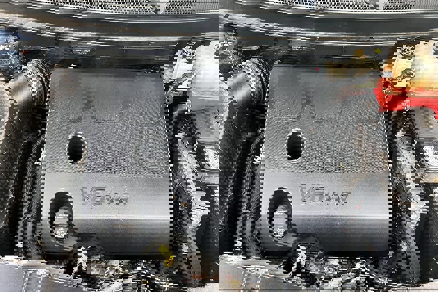 Used 2022 Chevrolet Traverse LS FWD image 32