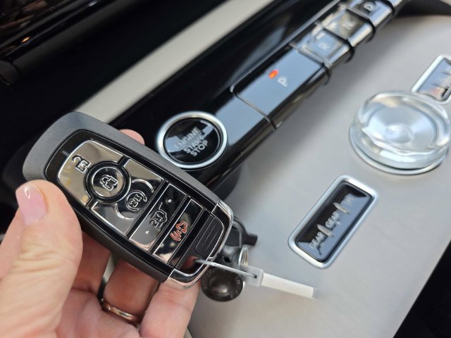 New 2026 Lincoln Navigator L Premier AWD/4WD image 14