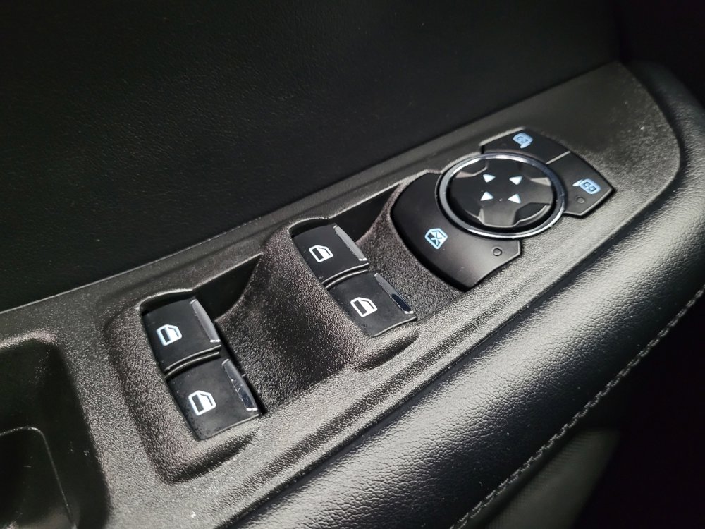 Used 2024 Ford Edge SEL image 27