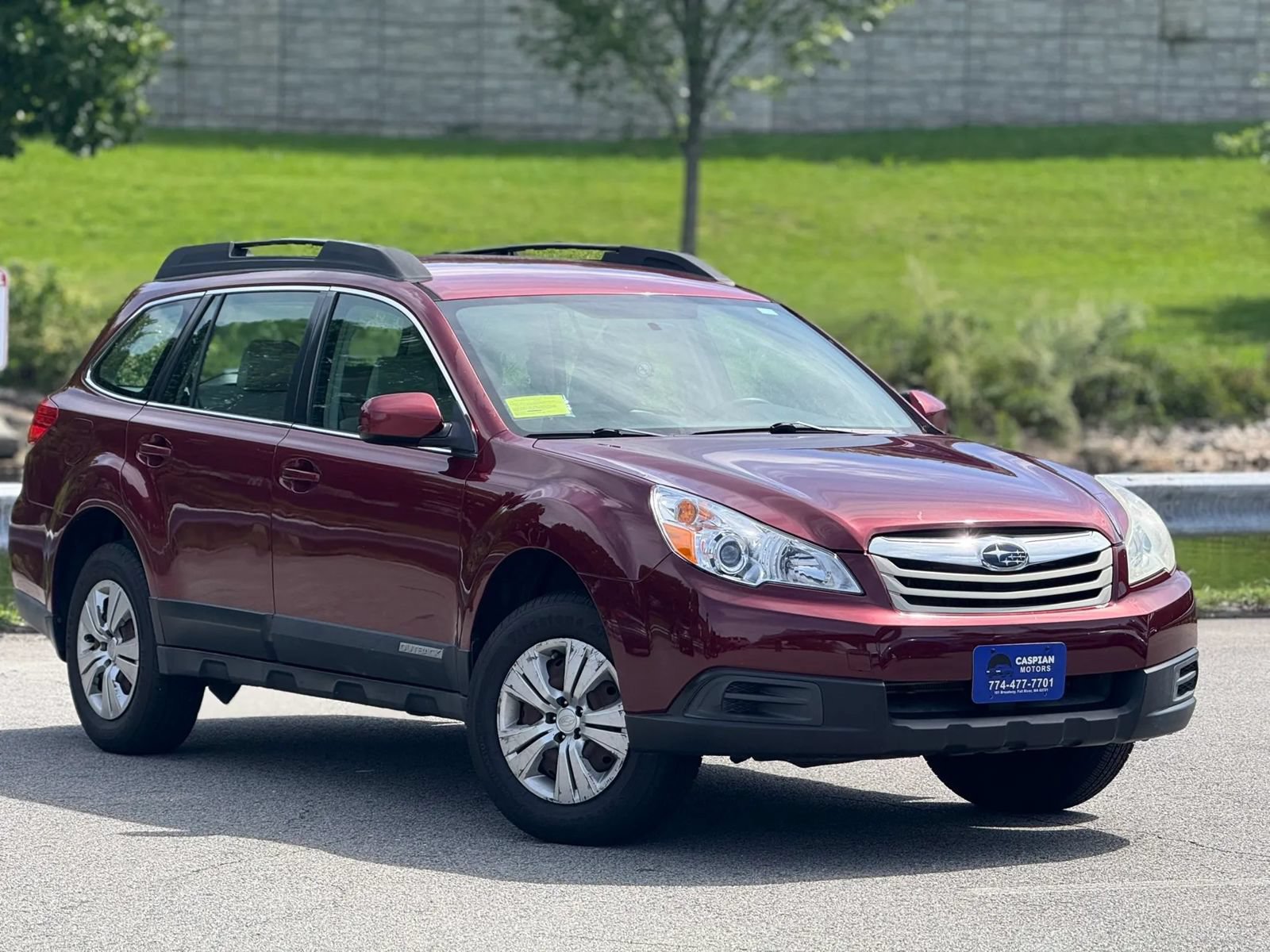 Used 2011 Subaru Outback 2.5i AWD/4WD image 2