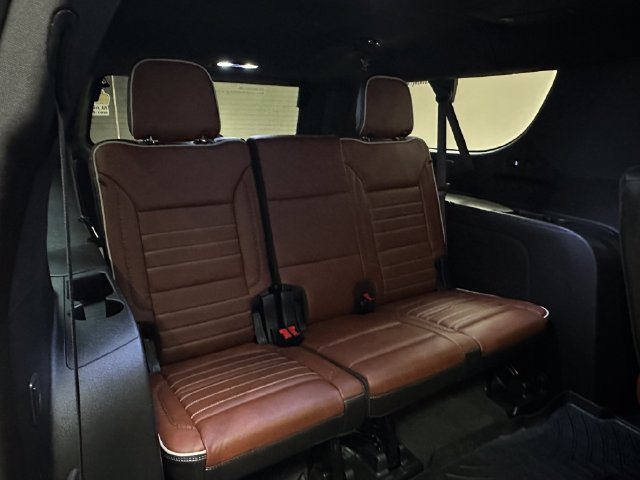 Used 2024 GMC Yukon XL Denali Ultimate AWD/4WD image 24
