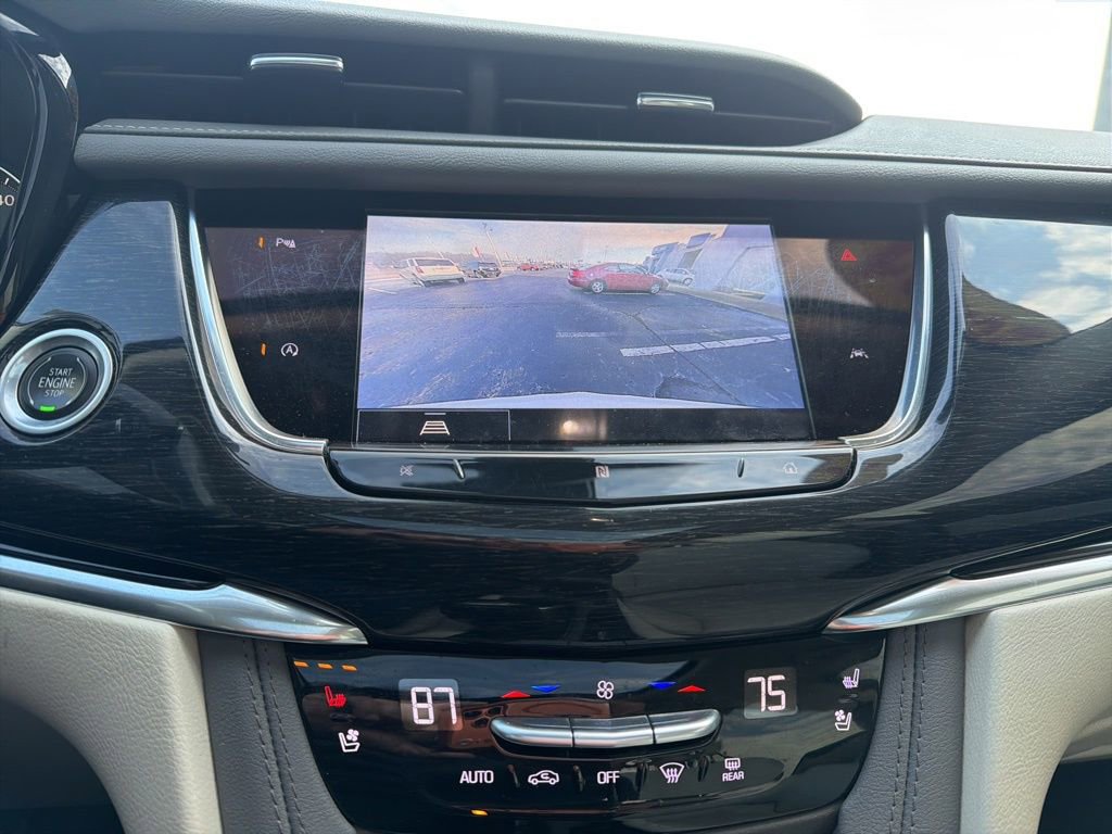 Used 2021 Cadillac XT6 Premium Luxury image 28