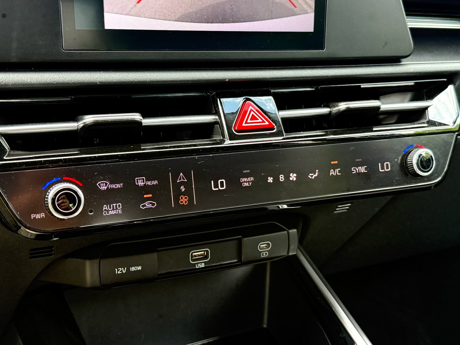 Certified 2025 Kia Niro LX FWD image 21