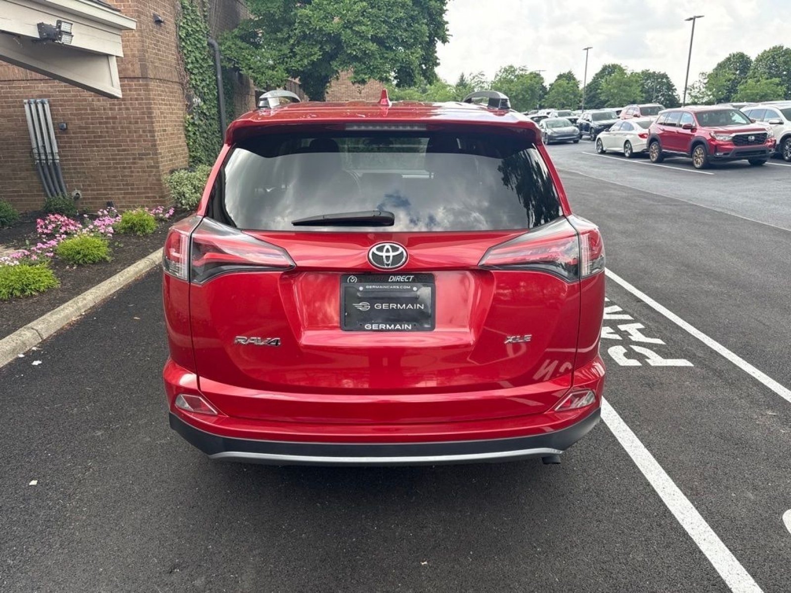 Used 2017 Toyota RAV4 XLE w/ Plus Special Value Package FWD image 8