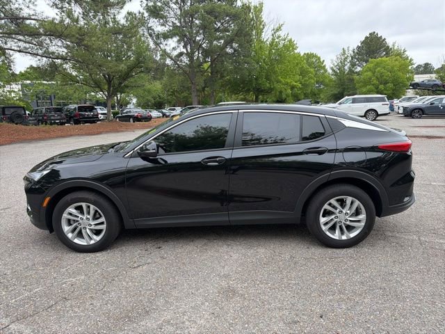 Used 2024 Buick Envista Preferred w/ Convenience I Package FWD image 2