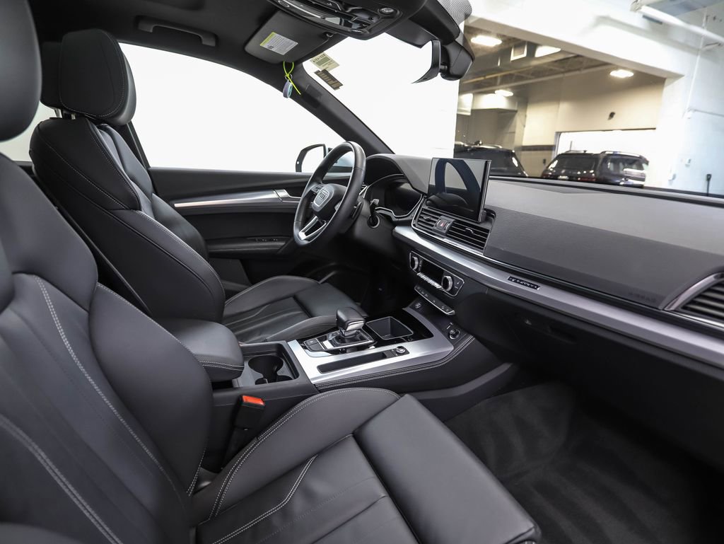 Used 2023 Audi Q5 2.0T Premium Plus w/ Premium Plus Package image 30