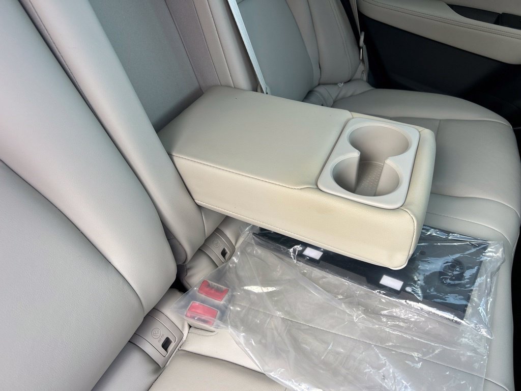 Certified 2025 Nissan Rogue SL FWD image 51