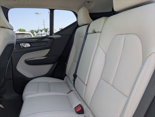Used 2026 Volvo XC40 B5 Plus w/ Protection Package Premier AWD/4WD image 22
