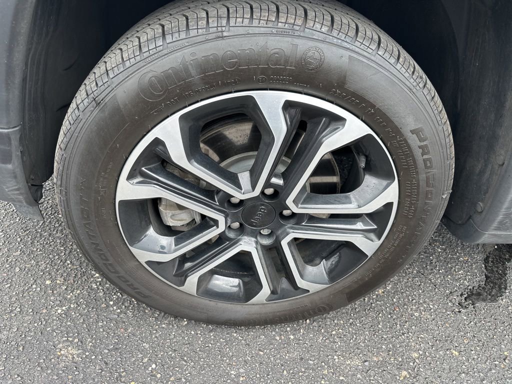 Used 2023 Jeep Compass Limited image 5