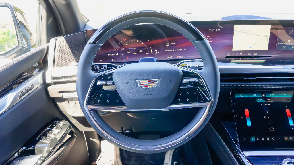 New 2027 Cadillac Escalade Luxury AWD/4WD image 16
